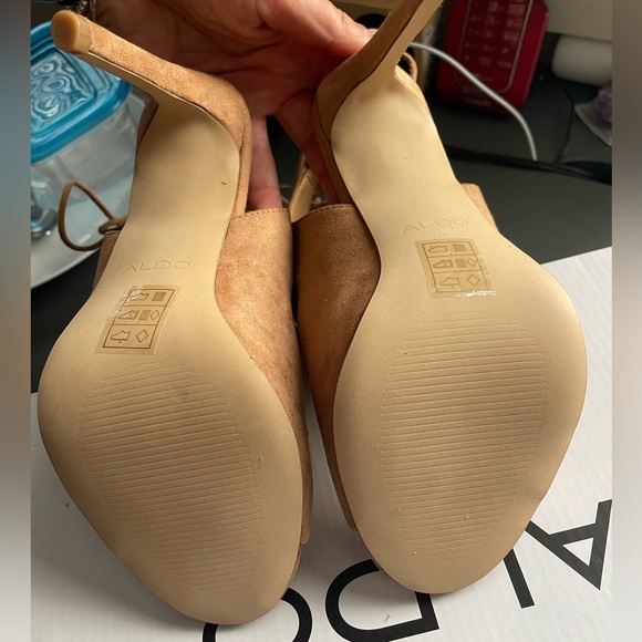 ALDO Booties with ankle tie - Picture 6 of 9